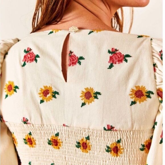 FARM Rio Cream Floral Crop Top with Yellow and Pink - Picture 3 of 3